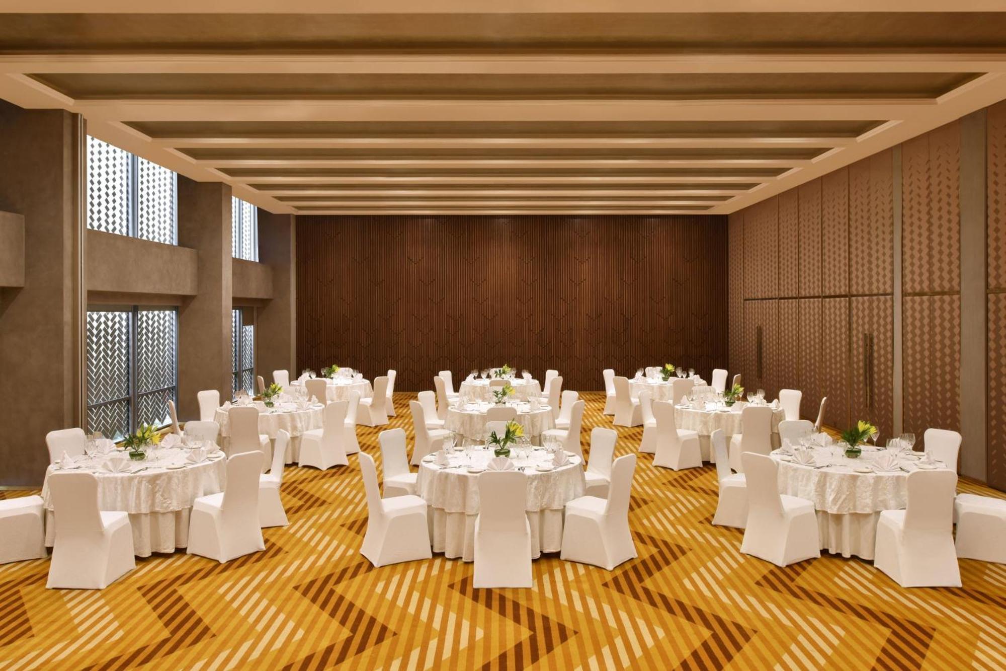 Aloft New Delhi Aerocity Εξωτερικό φωτογραφία The ballroom